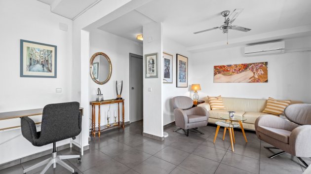 Resale - Apartments -
La Nucía