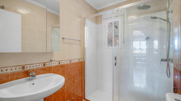 Reventa - Chalets -
Ciudad Quesada - Rojales