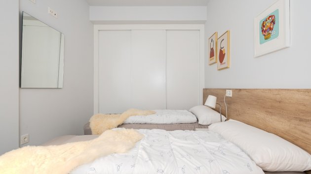 Reventa - Apartamentos -
Orihuela Costa - Los Altos