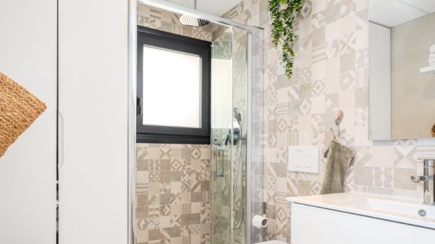 Reventa - Apartamentos -
Orihuela Costa - Los Altos