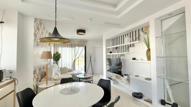 Reventa - Chalets -
Ciudad Quesada - Pueblo Bravo