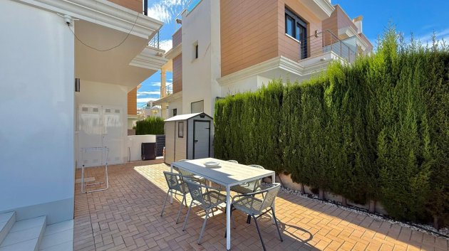 Reventa - Chalets -
Ciudad Quesada - Pueblo Bravo