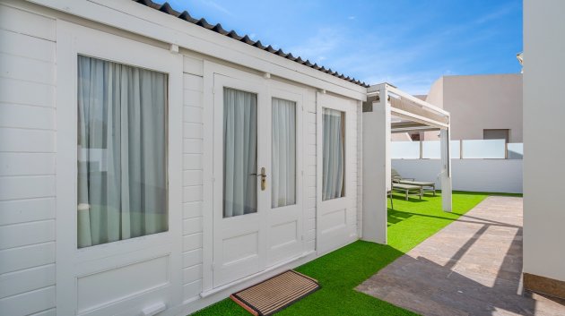 Reventa - Chalets -
Orihuela Costa - Pau 8*