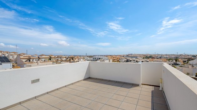 Reventa - Chalets -
Orihuela Costa - Pau 8*