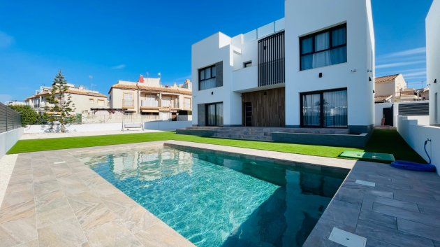 Nouvelle construction - Villa -
Torrevieja