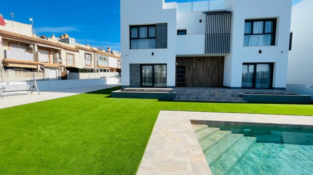 Nouvelle construction - Villa -
Torrevieja
