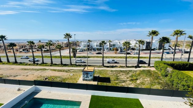Nouvelle construction - Villa -
Torrevieja
